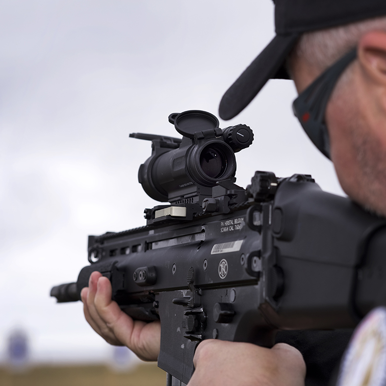 Comp™ M4 2 MOA - Red dot reflex sight with standard spacer